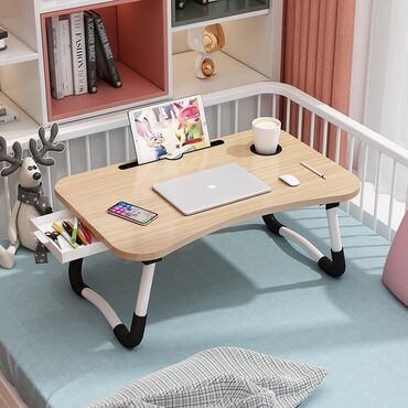 столик для ноутбука: Столы для ноутбука с дополнительным кармашком. Есть в белом, бежевом