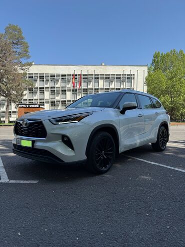 Toyota: Toyota Highlander: 2023 г., 2.5 л, Типтроник, Гибрид, Внедорожник