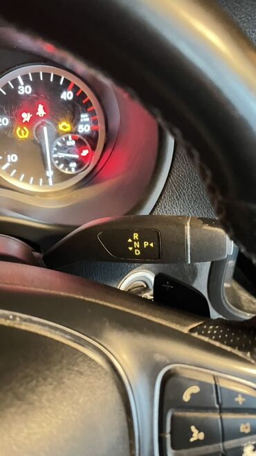 Yük maşınları: Ağ rəngli yük/furqon tipli mikroavtovan Xüsusiyyətlər: - Geniş yan — 5