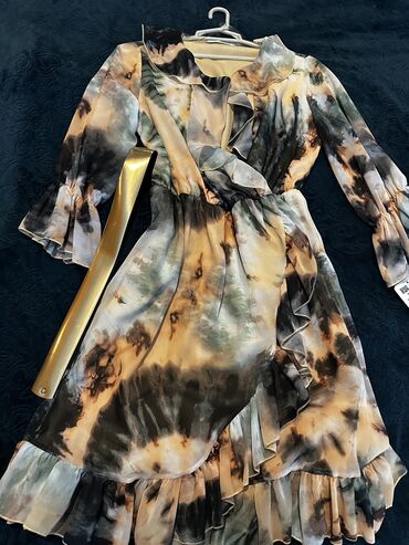 женские велюровые платья: Şfon don yenidir etiketlidir. Turkiyeden alinib. Tezedir. Razmer uygun