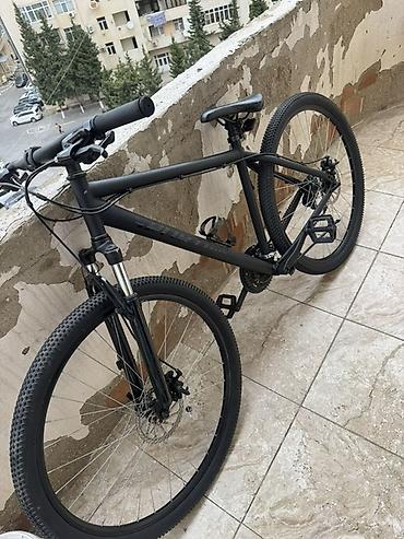 Городские велосипеды: Şəhər və yüngül off-road üçün universal velosiped - Rəng: mat qara - — 6