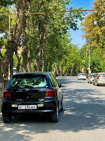 camry 50se: Toyota Vitz: 2001 г., 1.3 л, Автомат, Бензин, Хэтчбэк — 8