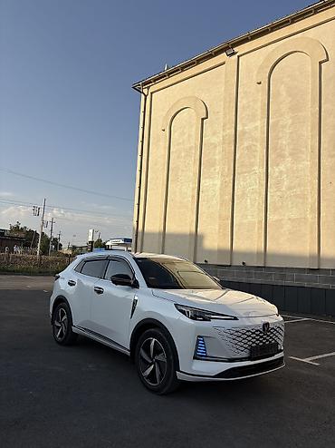 byd e6: Changan CS55 Plus: 2025 г., 1.5 л, Робот, Бензин, Кроссовер — 2