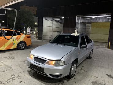 шини на матиз: Daewoo Nexia: 2008 г., 1.6 л, Механика, Бензин, Седан