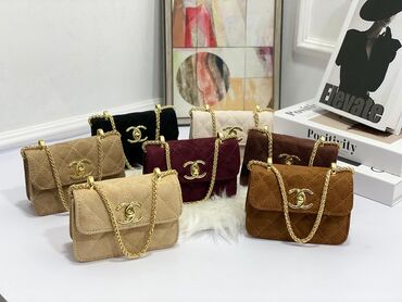 qadin pencekleri: Çiyin çantası, Chanel