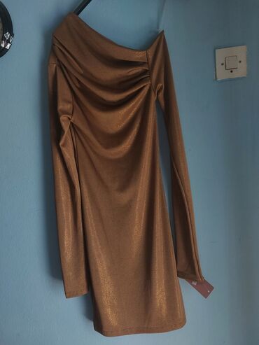 Ostala ženska odeća: Lot ženske odeće – 4 komada 1) Duga haljina, bež/nude ton - Dugi — 23