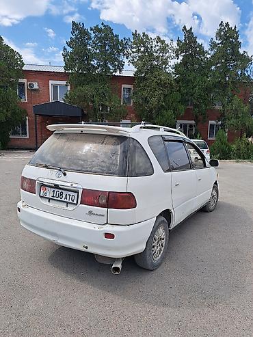 Toyota: Toyota Ipsum: 2001 г., 2 л, Автомат, Бензин, Минивэн — 3