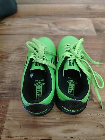 Patike: Umbro futsal patike – fluorescentno zelene - Brend: Umbro - Model — 10