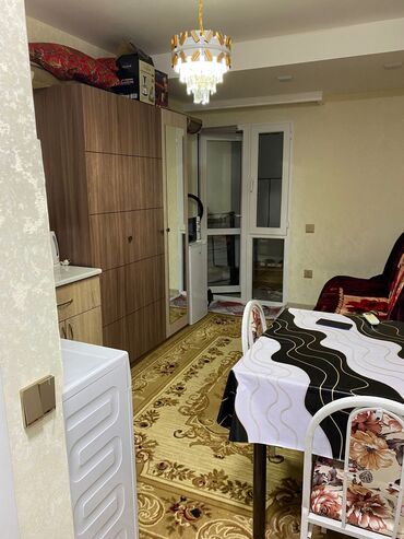 aylığ kirayə evlər: 1 otaqlı studiya tipli mənzil – şəkillərdə gördüyünüz kimi tam