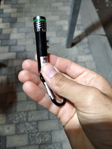 вертолеты на радиоуправлении: Mini LED fənər və lazer pointer kombinasiyası - Korpus: metal, qara