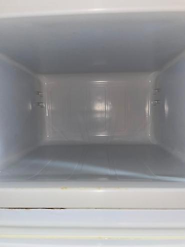 ми 10 с: Холодильник Indesit, двухкамерный, белого цвета — 3