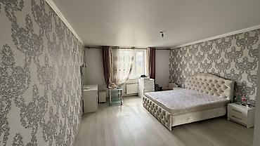 Үйлөрдү сатуу: 3 бөлмө, 120 м², 4 соток, Бишкек, Ак-Ордо 3 ж/м Менчик ээси — 6