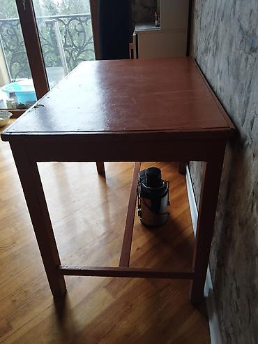 Donlar: Stol uzu 110 sm En 68 sm Ayaqqdan hun 77 sm bərk stoldur — 3