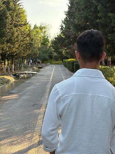 ereb azerbaycan tercume: Ofisiant, Kişi, 17 yaş, 1 ildən az təcrübə — 1