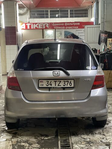 Honda: Honda Fit: 2006 г., 1.3 л, Вариатор, Бензин, Хэтчбэк