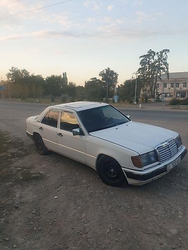 гур е39: Mercedes-Benz W124: 1990 г., 2.3 л, Кол менен иштөөчү, Газ, Седан — 2