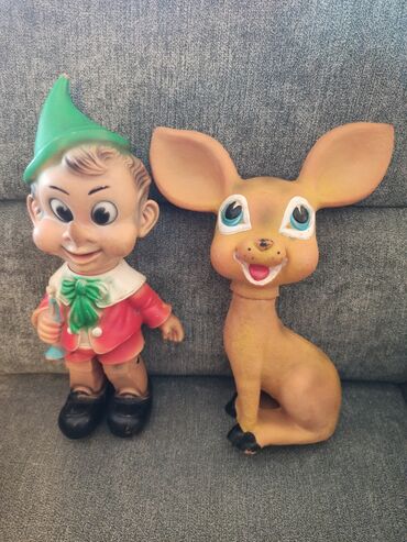 Plišane igračke: Dve stare gumene igračke: Pinokio visine oko 35cm kome se može na lalafo.rs — 1 Plišane igračke: Dve stare gumene igračke: Pinokio visine oko 35cm kome se može — 1