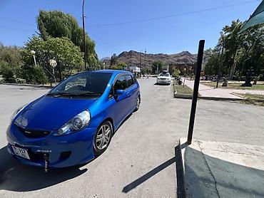 авто эмаль: Honda Fit: 2002 г., 1.3 л, Вариатор, Бензин, Хэтчбэк — 4