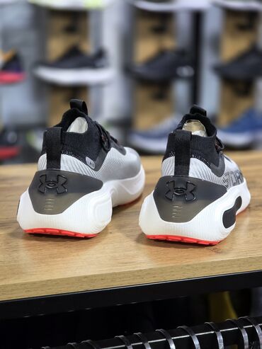 Кроссовки и спортивная обувь: Мужские кроссовки, 41, Under Armour, Новый, цвет - Серый — 4