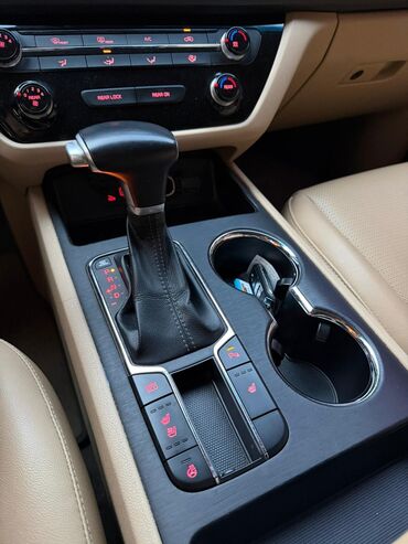 Kia: Kia Carnival: 2019 г., 2.2 л, Автомат, Дизель, Минивэн — 13