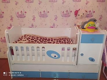 utu masası qiymetleri: Uşaq beşiyi və komodlu dəst - Rəng: ağ-mavi - Material: laminat/MDF — 1