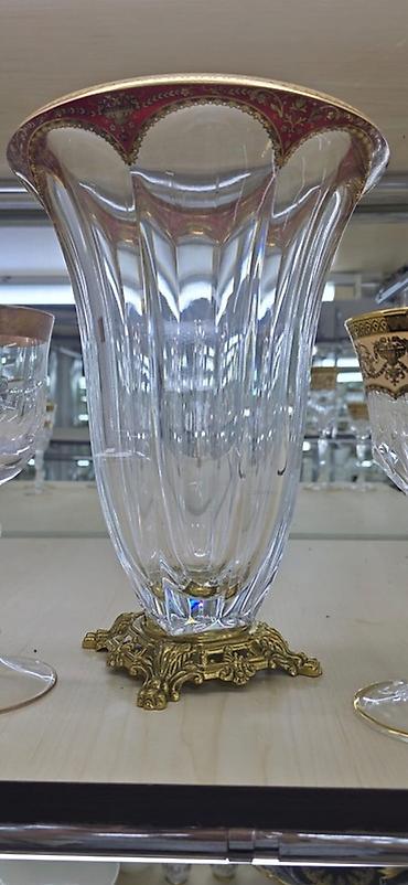 Vazalar: Bir vaza, Bogem şüşəsi — 1