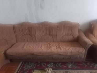 животные для дома: Бурчу бар диван, Сактоочу ящиги менен, Үч орундук жана андан көп, Vilyur