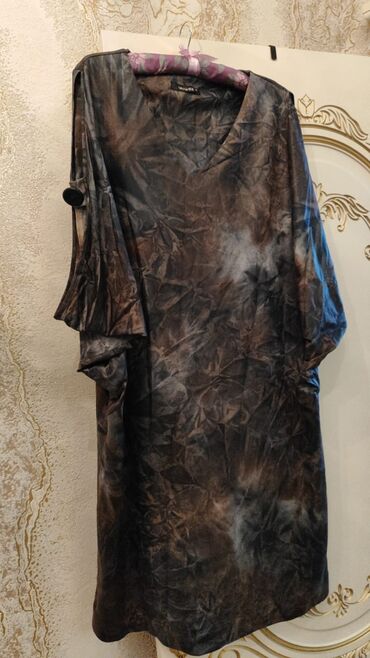 böyuk bədən: Qadın tunik/kimono-stil paltar - Rəng və naxış: qarışıq tünd-boz