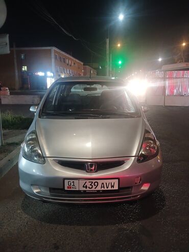 хондо жаз: Honda Jazz: 2002 г., 1.3 л, Механика, Бензин, Хетчбек
