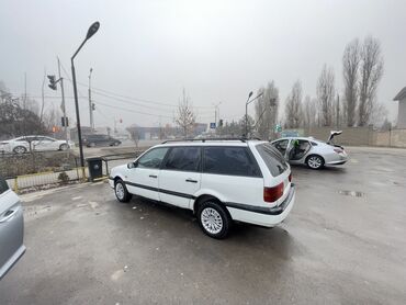 Volkswagen: Volkswagen Passat: 1994 г., 1.8 л, Механика, Универсал — 2