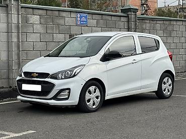 Chevrolet Spark: 2018 г., 1 л, Вариатор, Бензин, Хэтчбэк at lalafo.kg Chevrolet Spark: 2018 г., 1 л, Вариатор, Бензин, Хэтчбэк