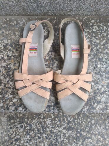 salonke 42 broj: Sandals, 39.5