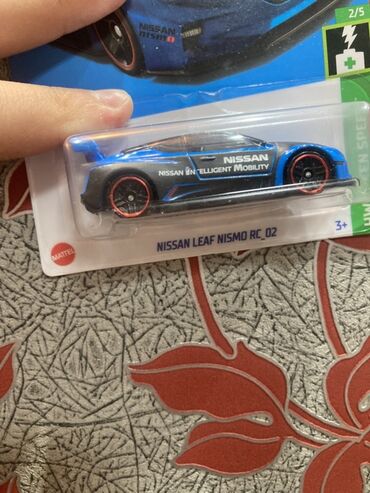 Avtomobil modelləri: Məhsul: Hot Wheels die-cast maşınları – EV mövzusu Dəst tərkibi: - — 8