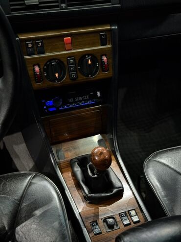 Mercedes-Benz: Mercedes-Benz W124: 1994 г., 2.2 л, Механика, Бензин, Седан — 9