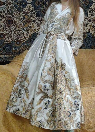 платья на кыз узату: Вечернее платье, Длинная модель, С рукавами, 4XL (EU 48)