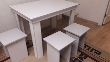 Кухонный Стол, цвет - Белый, Новый