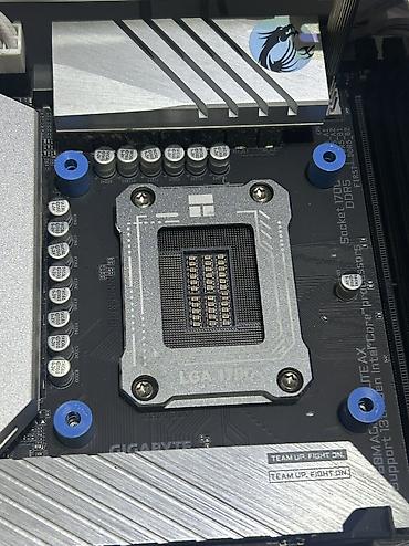 pc case: Материнская плата для ПК, Б/у, Gigabyte, LGA1700, Micro-ATX — 2