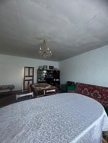 сдам 1 комнатную квартиру в аламедин 1: 4 комнаты, 74 м², 10 соток, Ананьево — 10