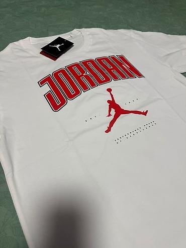 нужные вещи: Футболки Jordan с крупным фирменным принтом - Модели: две расцветки — — 4