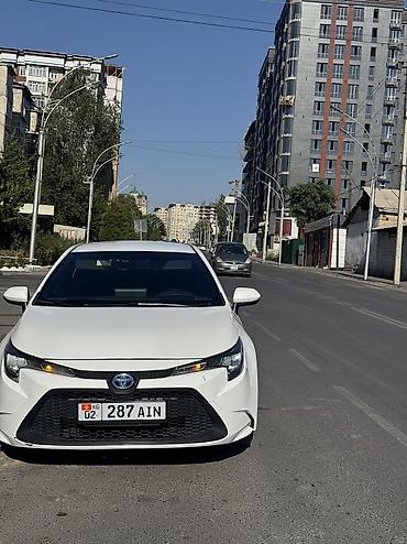 Продажа авто: Toyota Corolla: 2022 г., 1.8 л, Вариатор, Гибрид, Седан — 8