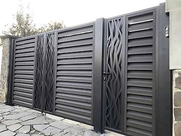 Распашные ворота: Современные уличные ворота и калитки из металлических панелей - Тип — 11