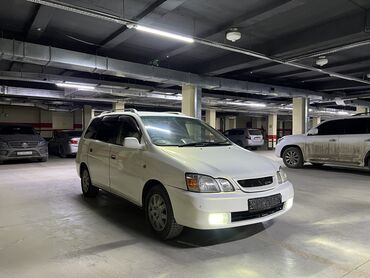 Toyota: Toyota Gaia: 2001 г., 2 л, Автомат, Бензин, Минивэн