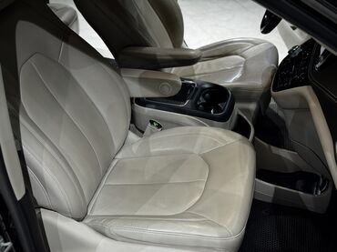 Chrysler: Chrysler Pacifica: 2021 г., 3.6 л, Автомат, Гибрид, Минивэн — 18