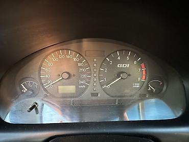 Mitsubishi: Mitsubishi Carisma: 1999 г., 1.8 л, Автомат, Бензин, Седан — 10
