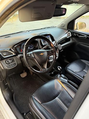 shevrolet spark: Chevrolet Spark: 2020 г., 1 л, Вариатор, Бензин, Хэтчбэк — 9
