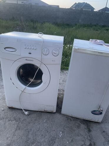 стиральных машин и холодильников: Стиральная машина Ardo, Б/у, Автомат, До 5 кг, Компактная