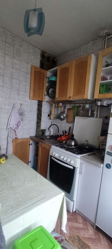 квартира в кара балте: 2 комнаты, 51 м², 105 серия, 7 этаж, Старый ремонт