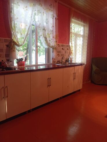 аренда помещений под магазин: 100 м², 2 комнаты, Без бассейна