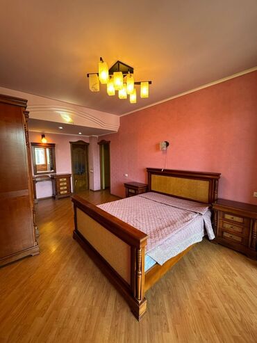 Продажа квартир: 4 комнаты, 200 м², Элитка, 5 этаж, Косметический ремонт — 10