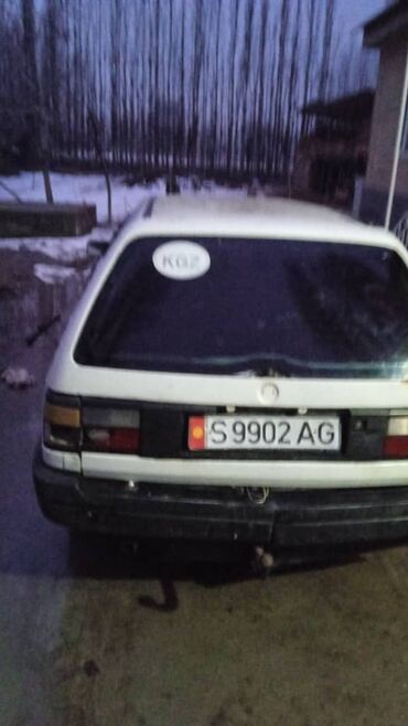 домик авто: Volkswagen Passat: 1992 г., 1.8 л, Механика, Бензин, Универсал